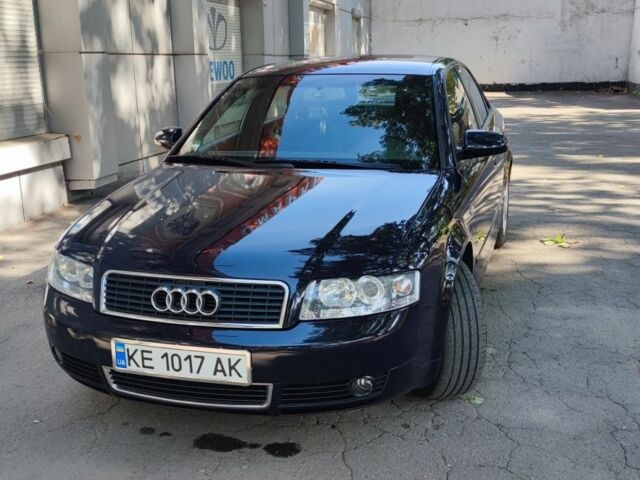 Синий Ауди А4, объемом двигателя 1.6 л и пробегом 151 тыс. км за 6000 $, фото 1 на Automoto.ua