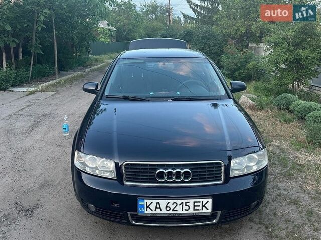 Синий Ауди А4, объемом двигателя 1.8 л и пробегом 360 тыс. км за 4400 $, фото 1 на Automoto.ua