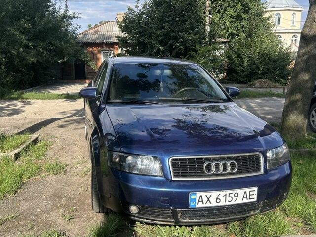 Синій Ауді А4, об'ємом двигуна 1.9 л та пробігом 300 тис. км за 3212 $, фото 1 на Automoto.ua