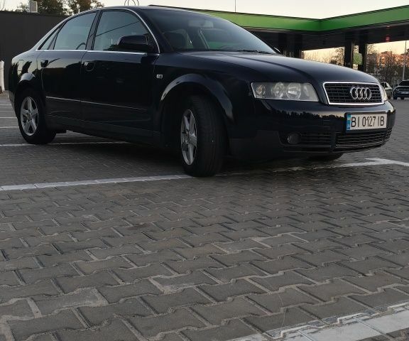 Синій Ауді А4, об'ємом двигуна 1.6 л та пробігом 183 тис. км за 4195 $, фото 1 на Automoto.ua