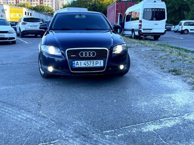 Синий Ауди А4, объемом двигателя 2 л и пробегом 317 тыс. км за 5500 $, фото 1 на Automoto.ua