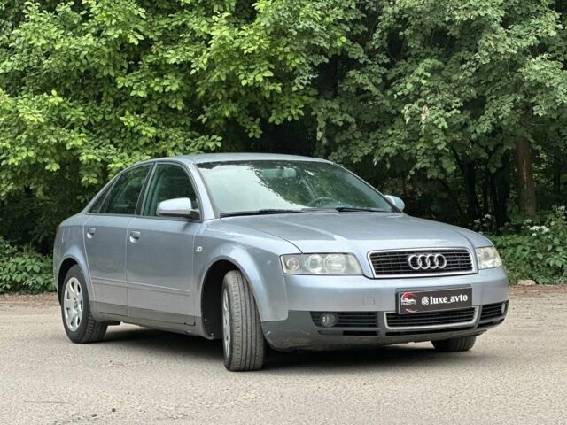 Синий Ауди А4, объемом двигателя 0 л и пробегом 300 тыс. км за 2700 $, фото 1 на Automoto.ua