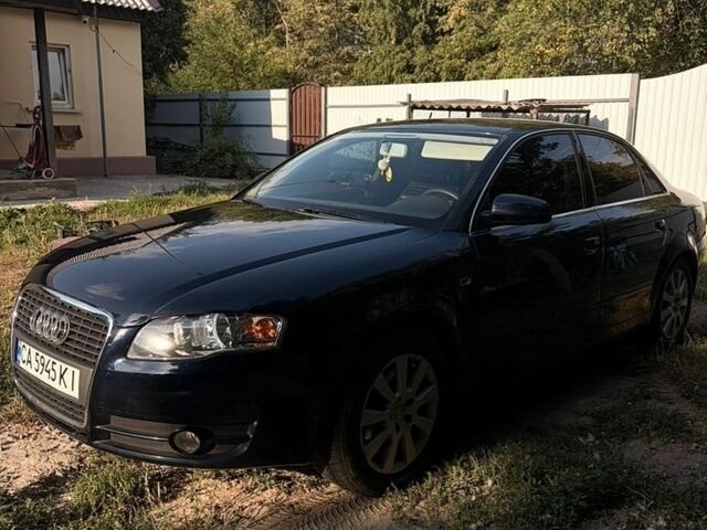 Синий Ауди А4, объемом двигателя 1.6 л и пробегом 300 тыс. км за 6500 $, фото 1 на Automoto.ua