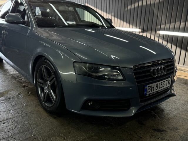 Синій Ауді А4, об'ємом двигуна 2.7 л та пробігом 270 тис. км за 9300 $, фото 1 на Automoto.ua