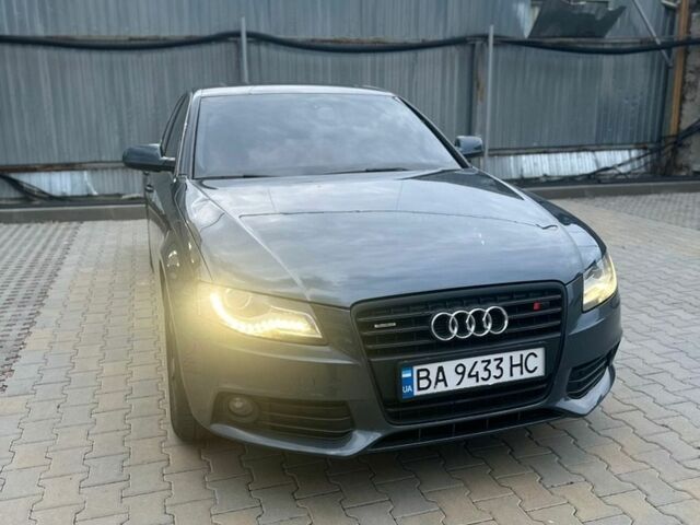 Синій Ауді А4, об'ємом двигуна 1.98 л та пробігом 281 тис. км за 8800 $, фото 1 на Automoto.ua