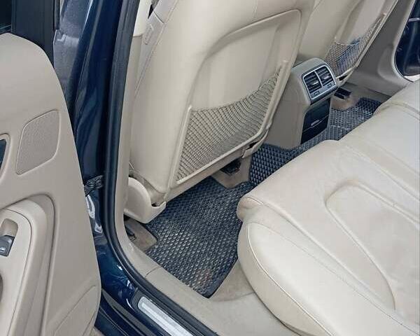 Синий Ауди А4, объемом двигателя 2 л и пробегом 230 тыс. км за 10000 $, фото 1 на Automoto.ua