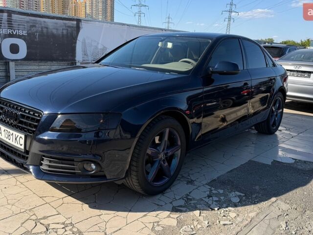 Синій Ауді А4, об'ємом двигуна 1.98 л та пробігом 242 тис. км за 10900 $, фото 1 на Automoto.ua