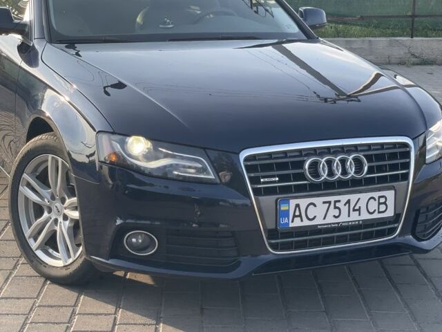 Синий Ауди А4, объемом двигателя 2 л и пробегом 280 тыс. км за 9200 $, фото 1 на Automoto.ua