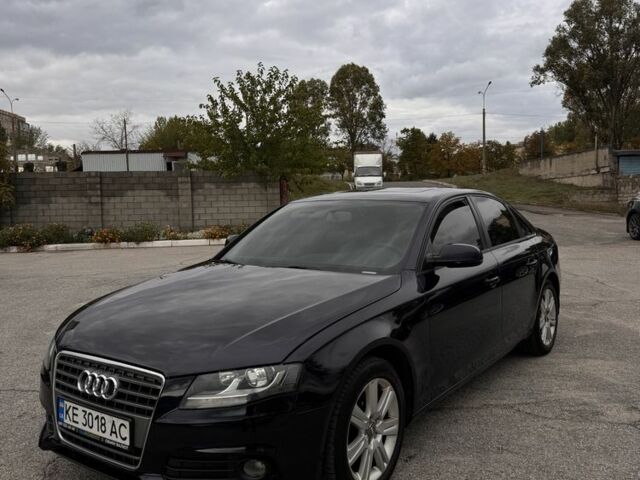 Синій Ауді А4, об'ємом двигуна 2 л та пробігом 220 тис. км за 6527 $, фото 1 на Automoto.ua