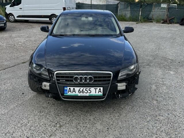 Синий Ауди А4, объемом двигателя 2 л и пробегом 155 тыс. км за 5200 $, фото 1 на Automoto.ua