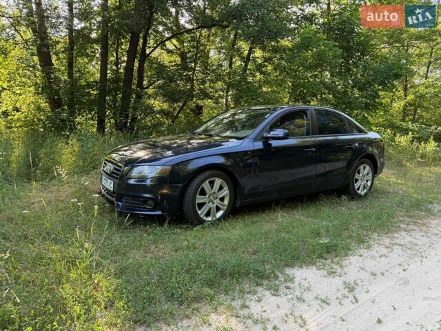 Синій Ауді А4, об'ємом двигуна 1.98 л та пробігом 273 тис. км за 8600 $, фото 1 на Automoto.ua