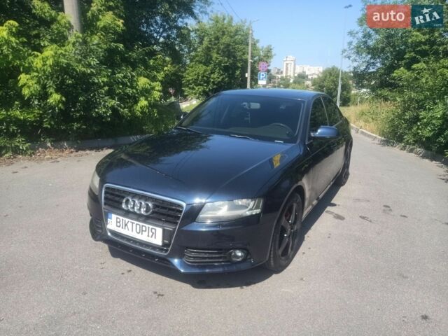 Синій Ауді А4, об'ємом двигуна 1.98 л та пробігом 275 тис. км за 10700 $, фото 1 на Automoto.ua