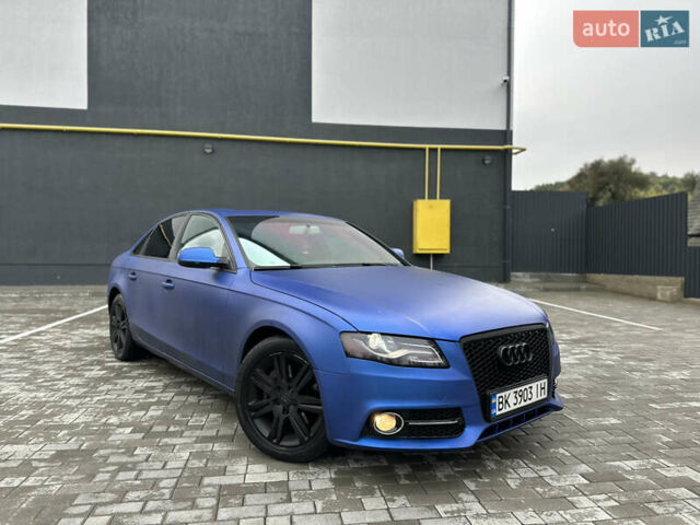 Синій Ауді А4, об'ємом двигуна 1.98 л та пробігом 214 тис. км за 8950 $, фото 1 на Automoto.ua