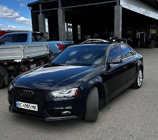 Синий Ауди А4, объемом двигателя 2 л и пробегом 208 тыс. км за 9190 $, фото 1 на Automoto.ua