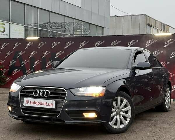 Синій Ауді А4, об'ємом двигуна 2 л та пробігом 182 тис. км за 11500 $, фото 1 на Automoto.ua