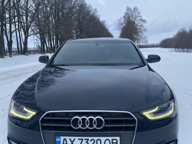 Синий Ауди А4, объемом двигателя 2 л и пробегом 270 тыс. км за 13500 $, фото 1 на Automoto.ua