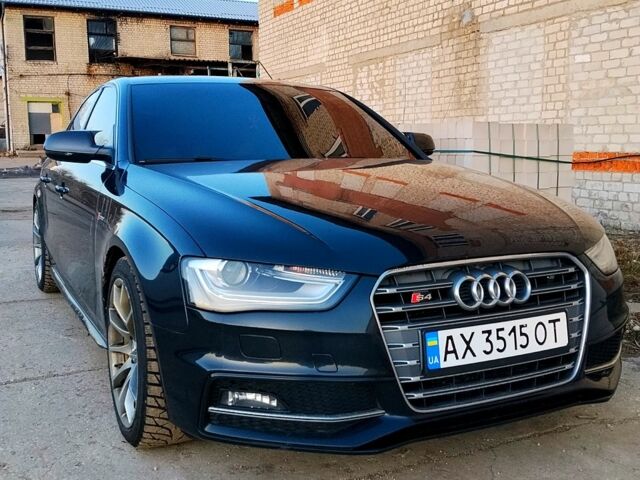 Синий Ауди А4, объемом двигателя 3 л и пробегом 159 тыс. км за 13300 $, фото 1 на Automoto.ua