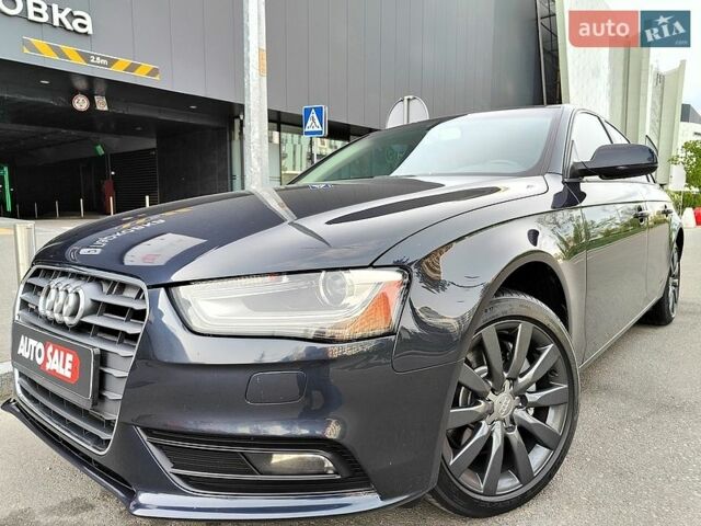 Синий Ауди А4, объемом двигателя 2 л и пробегом 190 тыс. км за 10990 $, фото 1 на Automoto.ua