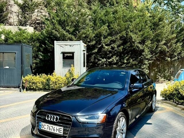Синій Ауді А4, об'ємом двигуна 2 л та пробігом 207 тис. км за 11900 $, фото 1 на Automoto.ua