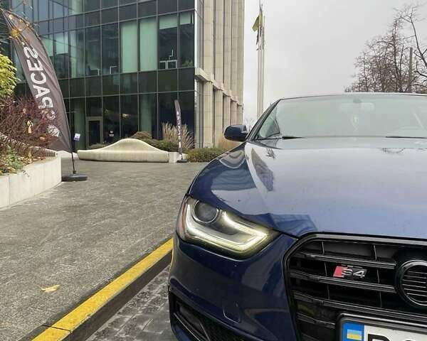 Синій Ауді А4, об'ємом двигуна 2 л та пробігом 181 тис. км за 13200 $, фото 1 на Automoto.ua