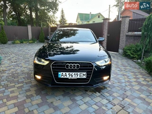 Синій Ауді А4, об'ємом двигуна 1.98 л та пробігом 148 тис. км за 12300 $, фото 1 на Automoto.ua