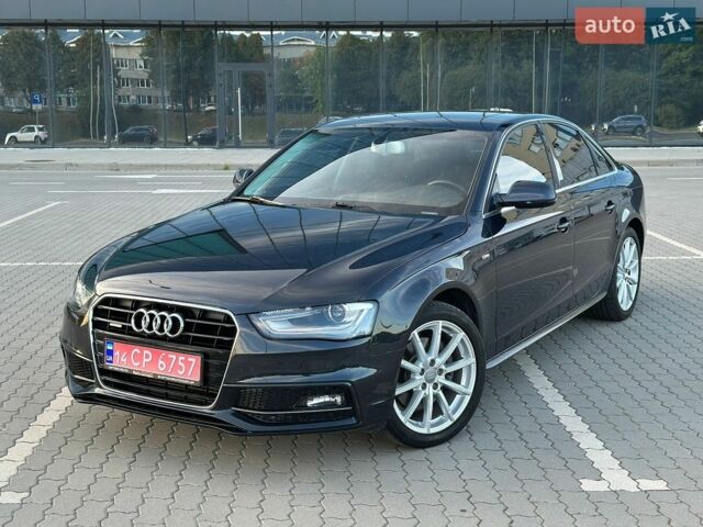Синій Ауді А4, об'ємом двигуна 2 л та пробігом 141 тис. км за 14600 $, фото 1 на Automoto.ua