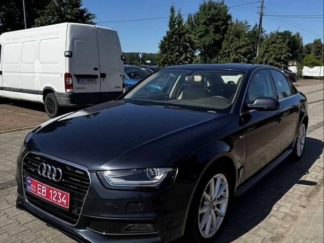 Синій Ауді А4, об'ємом двигуна 1.98 л та пробігом 112 тис. км за 13500 $, фото 1 на Automoto.ua