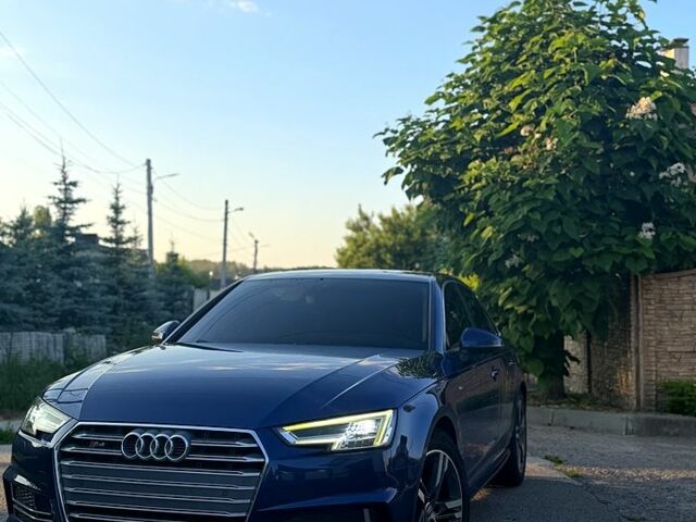 Синій Ауді А4, об'ємом двигуна 2 л та пробігом 220 тис. км за 14600 $, фото 1 на Automoto.ua