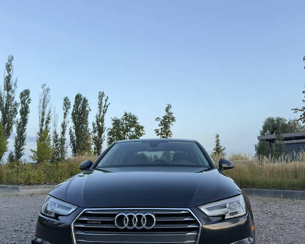 Синий Ауди А4, объемом двигателя 1.98 л и пробегом 126 тыс. км за 21000 $, фото 1 на Automoto.ua