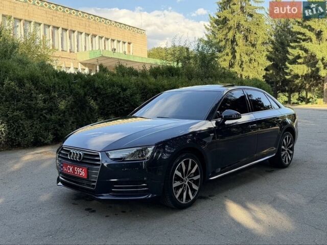 Синій Ауді А4, об'ємом двигуна 2 л та пробігом 161 тис. км за 17915 $, фото 1 на Automoto.ua
