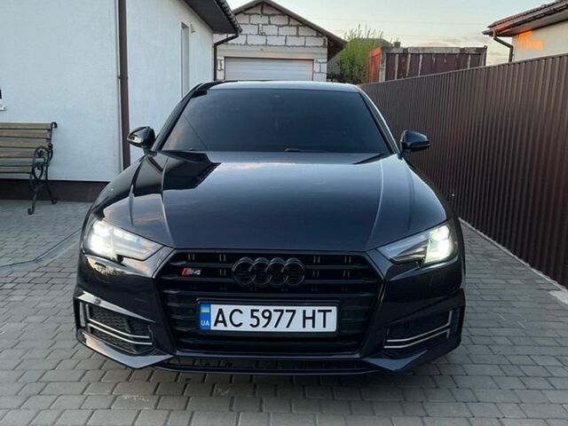 Синій Ауді А4, об'ємом двигуна 1.98 л та пробігом 142 тис. км за 17500 $, фото 1 на Automoto.ua
