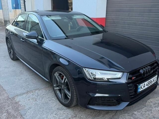 Синій Ауді А4, об'ємом двигуна 1.98 л та пробігом 207 тис. км за 18000 $, фото 1 на Automoto.ua
