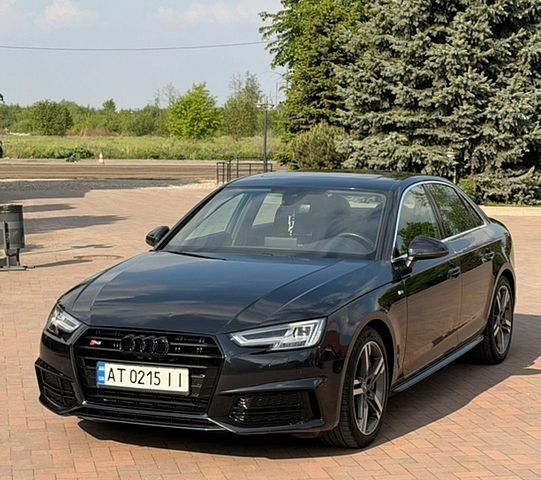 Синій Ауді А4, об'ємом двигуна 1.98 л та пробігом 168 тис. км за 18300 $, фото 1 на Automoto.ua