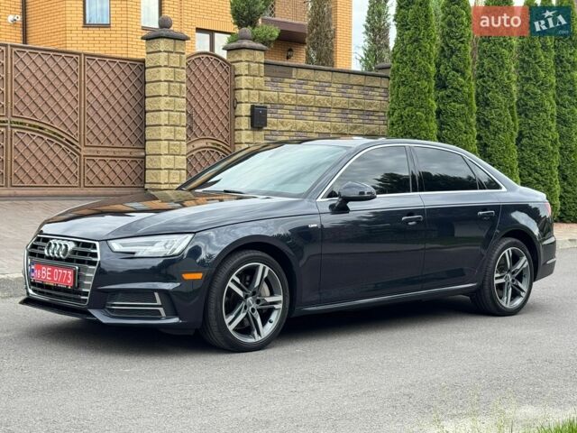 Синий Ауди А4, объемом двигателя 2 л и пробегом 125 тыс. км за 17999 $, фото 1 на Automoto.ua