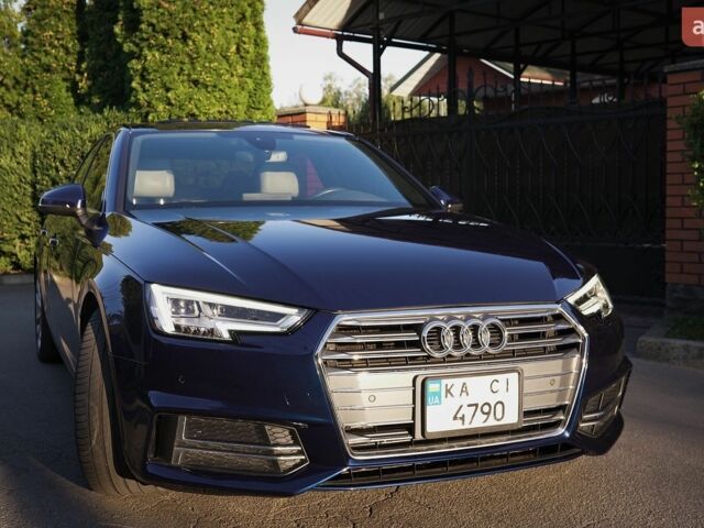 Синий Ауди А4, объемом двигателя 2 л и пробегом 117 тыс. км за 20000 $, фото 1 на Automoto.ua