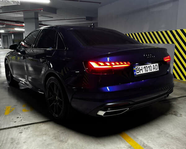 Синій Ауді А4, об'ємом двигуна 2 л та пробігом 31 тис. км за 25700 $, фото 1 на Automoto.ua
