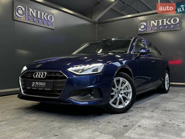Синий Ауди А4, объемом двигателя 2 л и пробегом 54 тыс. км за 28000 $, фото 1 на Automoto.ua