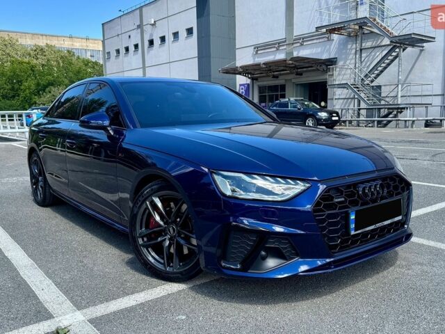 Синій Ауді А4, об'ємом двигуна 1.98 л та пробігом 62 тис. км за 27000 $, фото 1 на Automoto.ua