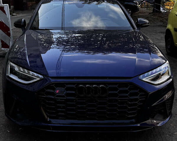 Синій Ауді А4, об'ємом двигуна 2 л та пробігом 24 тис. км за 32000 $, фото 1 на Automoto.ua
