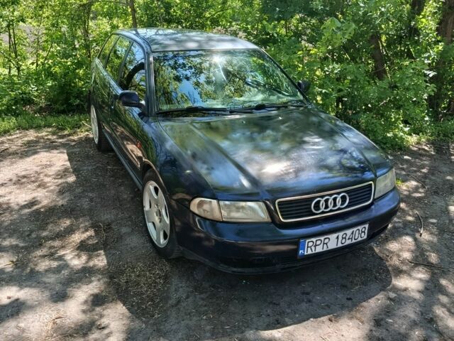 Синій Ауді А4, об'ємом двигуна 1.9 л та пробігом 390 тис. км за 2005 $, фото 1 на Automoto.ua