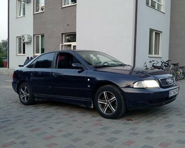 Синий Ауди А4, объемом двигателя 1.8 л и пробегом 470 тыс. км за 2428 $, фото 1 на Automoto.ua