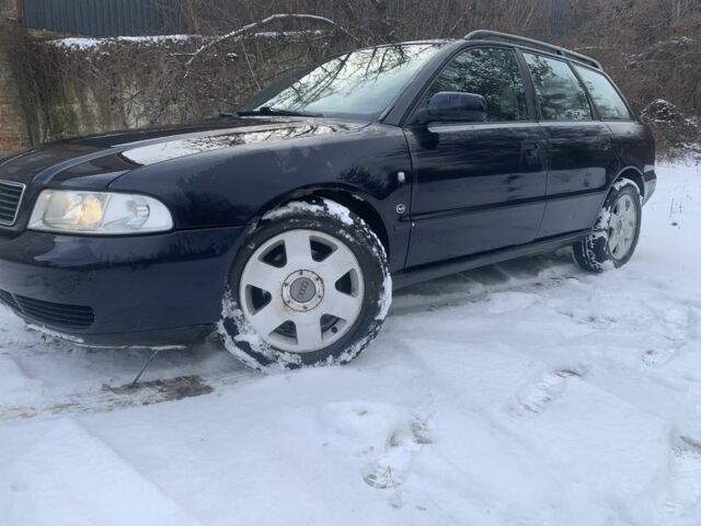 Синий Ауди А4, объемом двигателя 1.9 л и пробегом 374 тыс. км за 2000 $, фото 1 на Automoto.ua