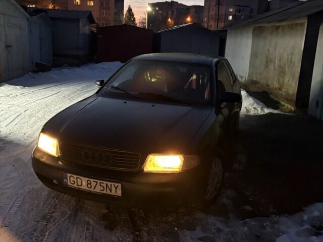 Синій Ауді А4, об'ємом двигуна 1.9 л та пробігом 376 тис. км за 1800 $, фото 1 на Automoto.ua