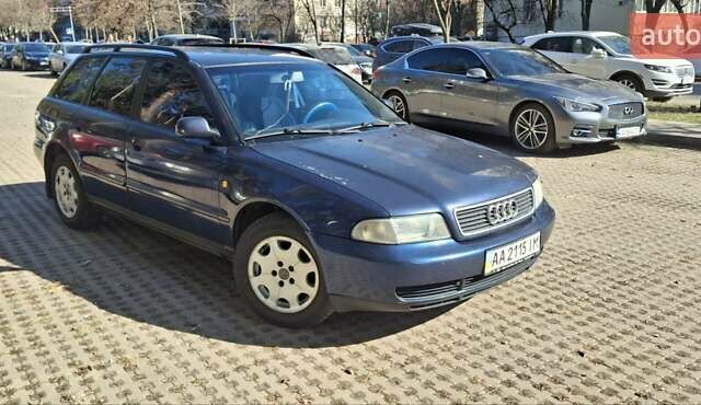 Синій Ауді А4, об'ємом двигуна 1.8 л та пробігом 347 тис. км за 3400 $, фото 1 на Automoto.ua