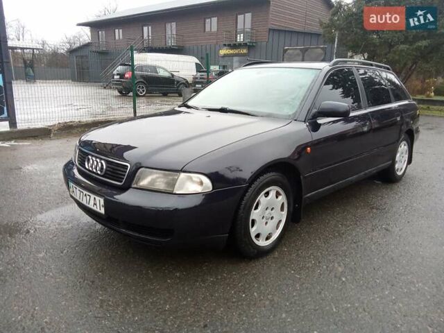 Синий Ауди А4, объемом двигателя 1.8 л и пробегом 350 тыс. км за 2650 $, фото 1 на Automoto.ua