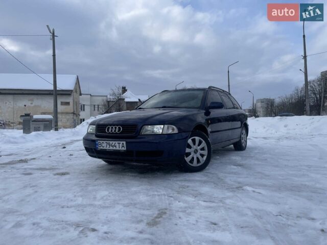 Синий Ауди А4, объемом двигателя 1.6 л и пробегом 309 тыс. км за 3700 $, фото 1 на Automoto.ua