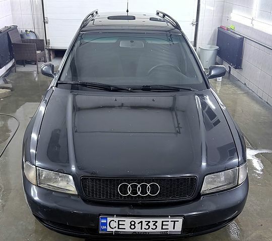 Синій Ауді А4, об'ємом двигуна 2.5 л та пробігом 500 тис. км за 1900 $, фото 1 на Automoto.ua
