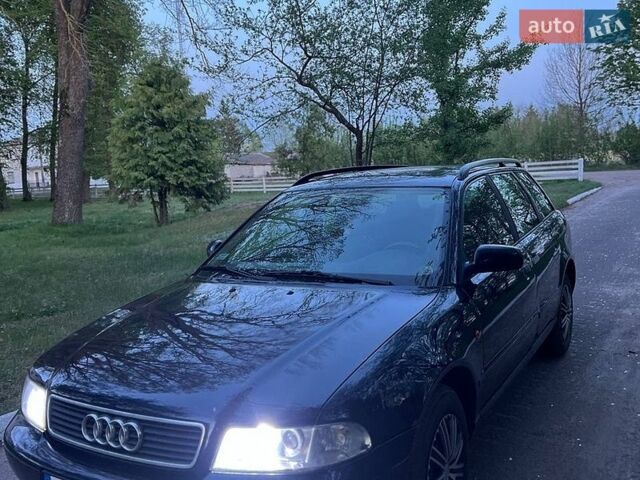 Синий Ауди А4, объемом двигателя 0 л и пробегом 400 тыс. км за 1750 $, фото 1 на Automoto.ua