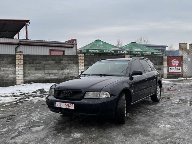 Синій Ауді А4, об'ємом двигуна 1.9 л та пробігом 280 тис. км за 2000 $, фото 1 на Automoto.ua