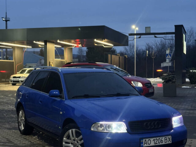 Синій Ауді А4, об'ємом двигуна 2.5 л та пробігом 346 тис. км за 3500 $, фото 1 на Automoto.ua